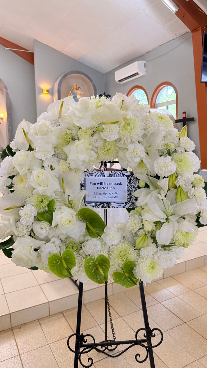 Classic White Large Wreath E