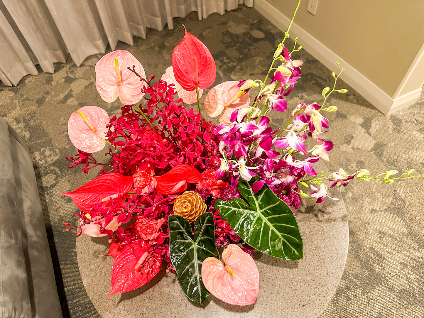 Korason - Tropical Pedestal