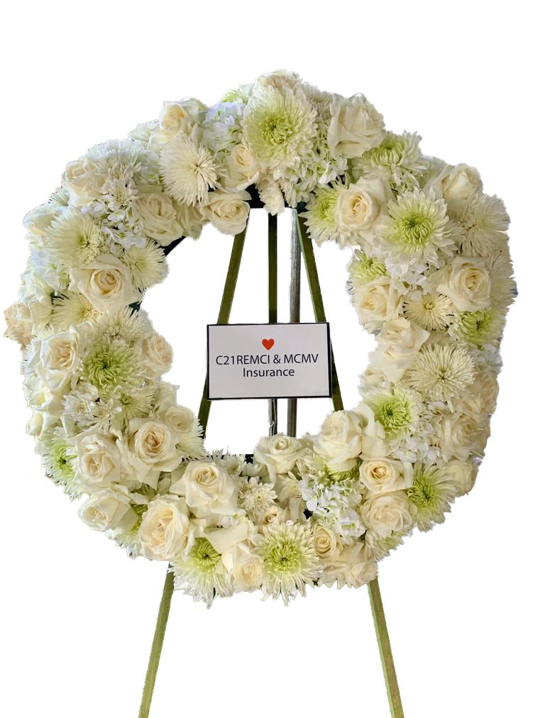 Shades of White - Medium Wreath