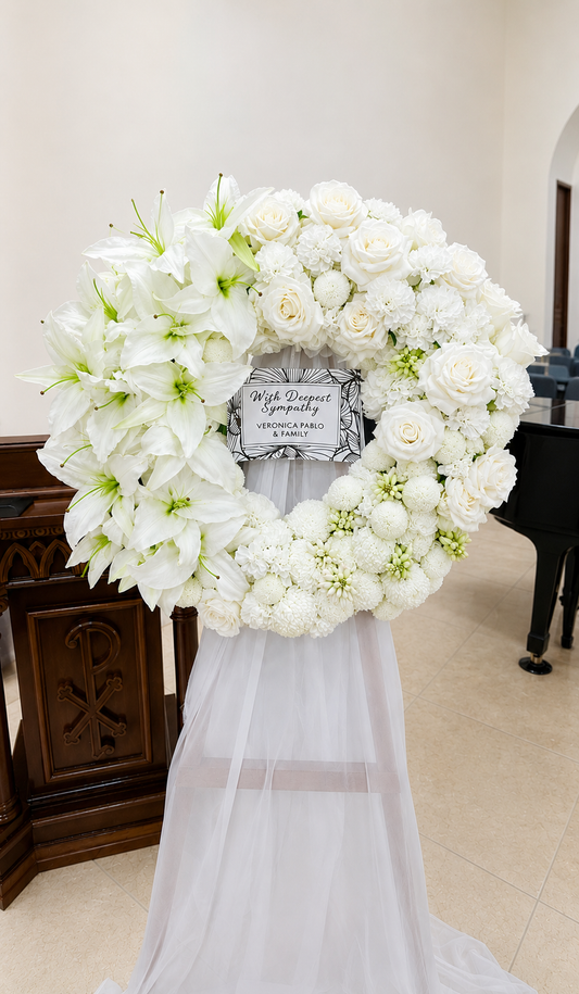 Classic White Wreath G